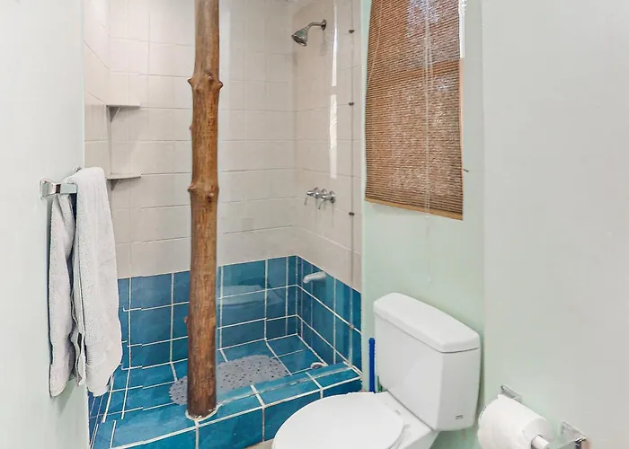 B103 Mara Laguna Apartment